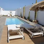 Casa Julian Willa *